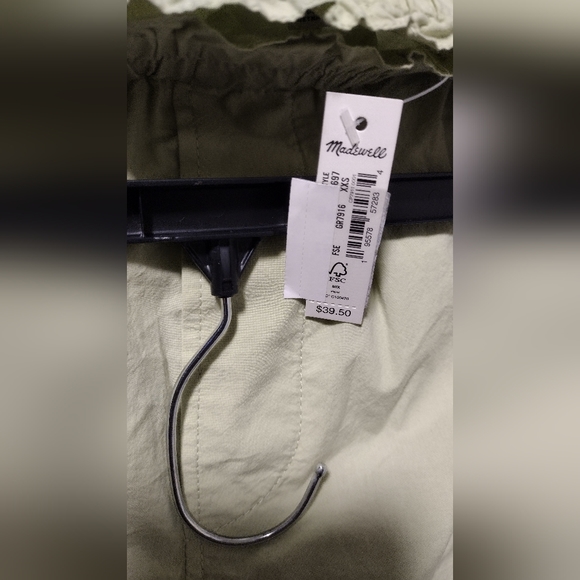 🍉3/$20 Madewell green lightweight shorts - Picture 12 of 15